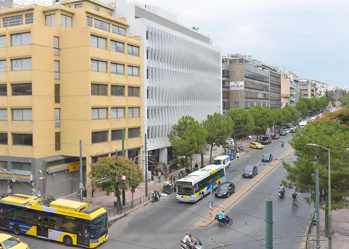 Acropolis Area 2 Bedroom 2 Min From Metro Syngrou