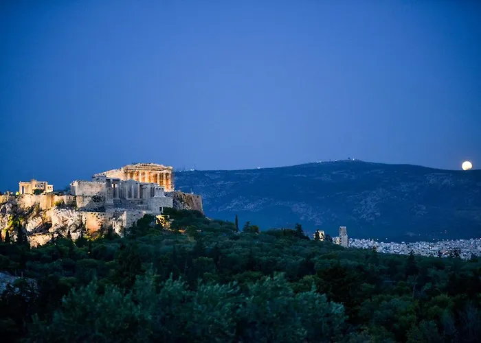 Acropolis Area 2 Bedroom 2 Min From Metro Syngrou