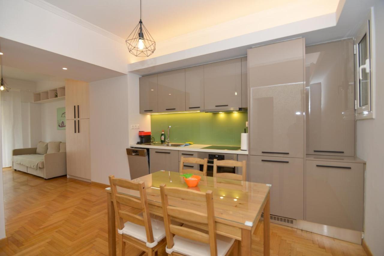 Acropolis Area 2 Bedroom 2 Min From Metro Syngrou