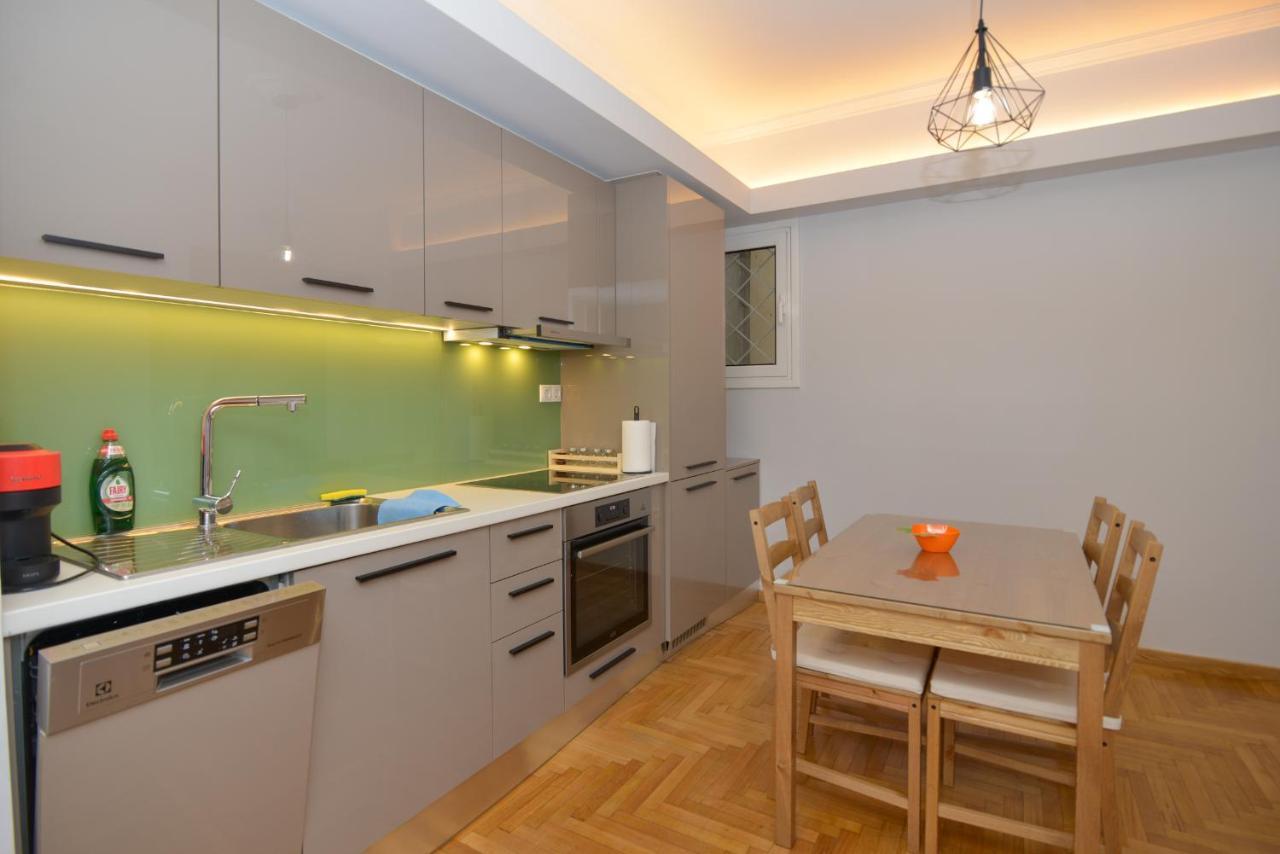 Acropolis Area 2 Bedroom 2 Min From Metro Syngrou Athens